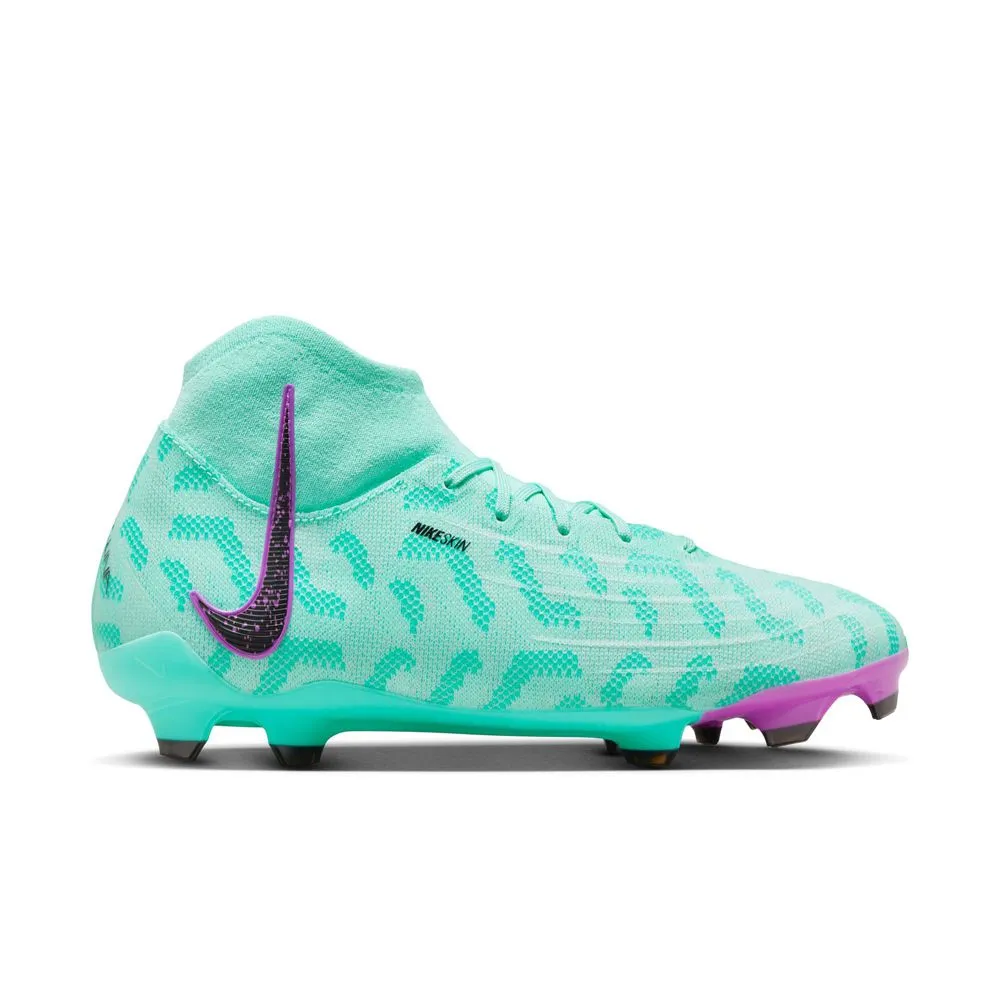 Nike Phantom Luna FG Soccer Cleats | Peak Ready Pack