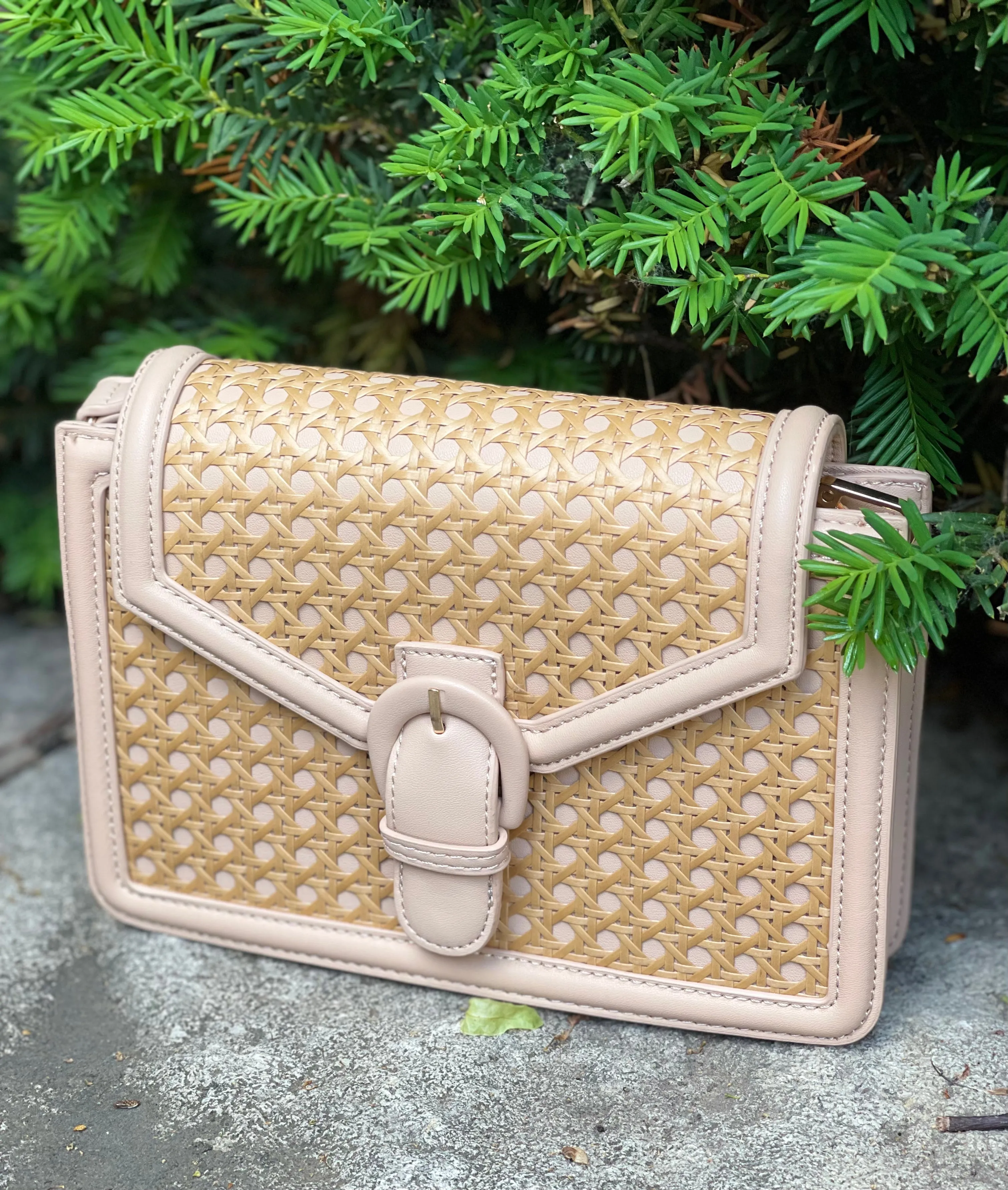 Woven Pattern Rectangle Clutch