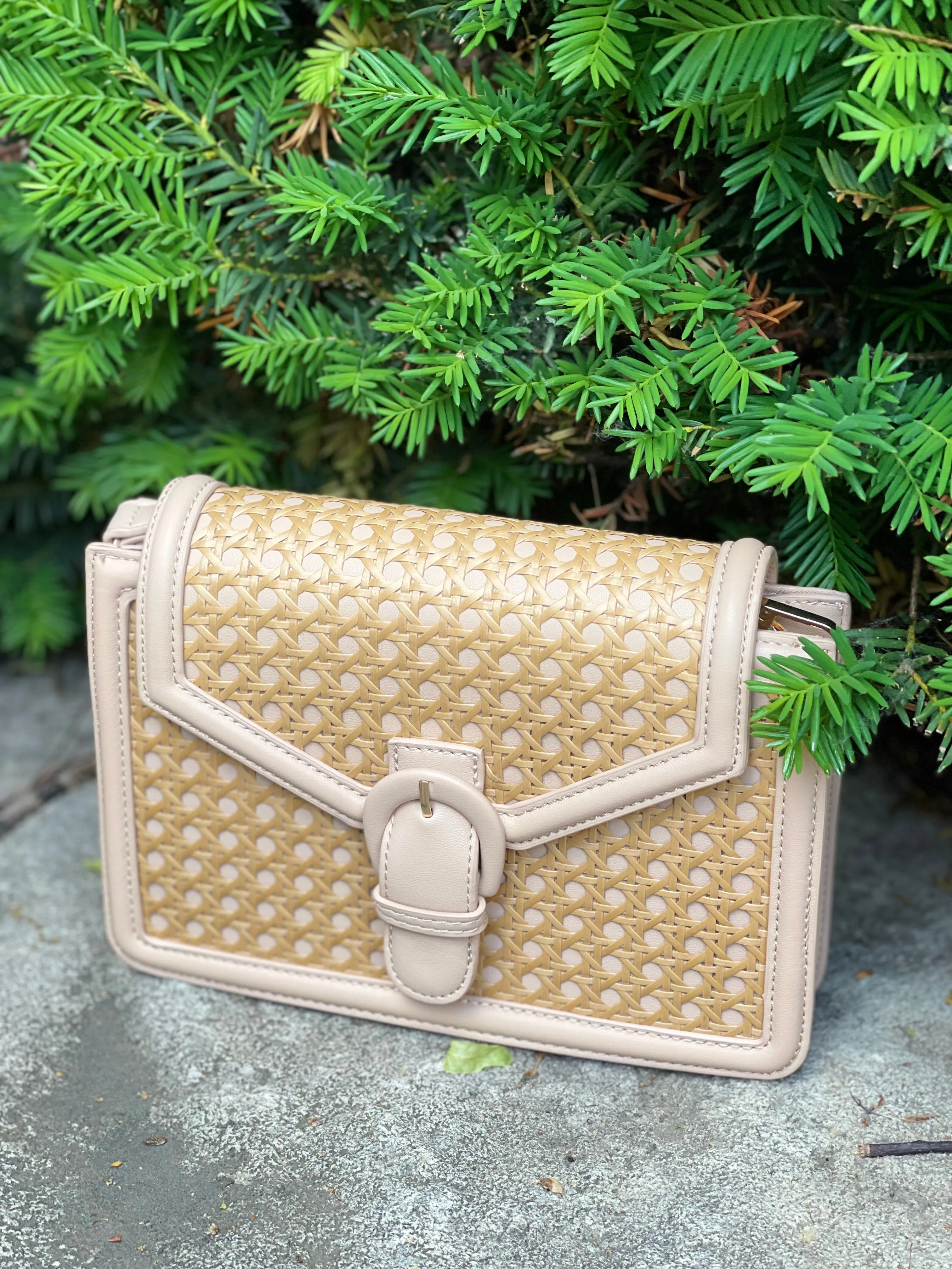 Woven Pattern Rectangle Clutch